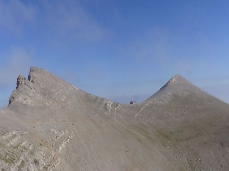 Summits Toumba and Profitis Elias from plateau of Muses (refuges).